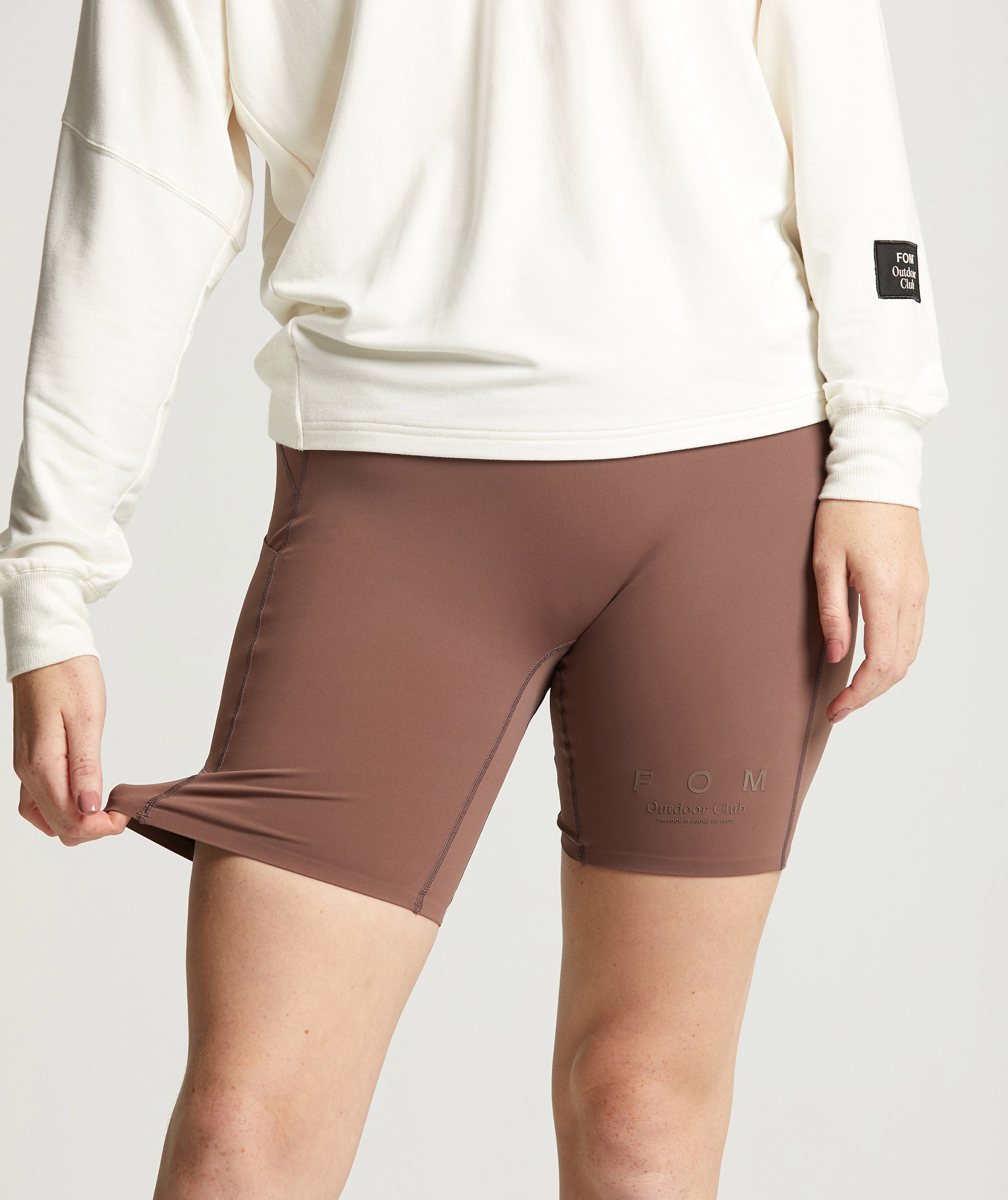 Ladies Outdoor Warm Up Short - Wild Fig