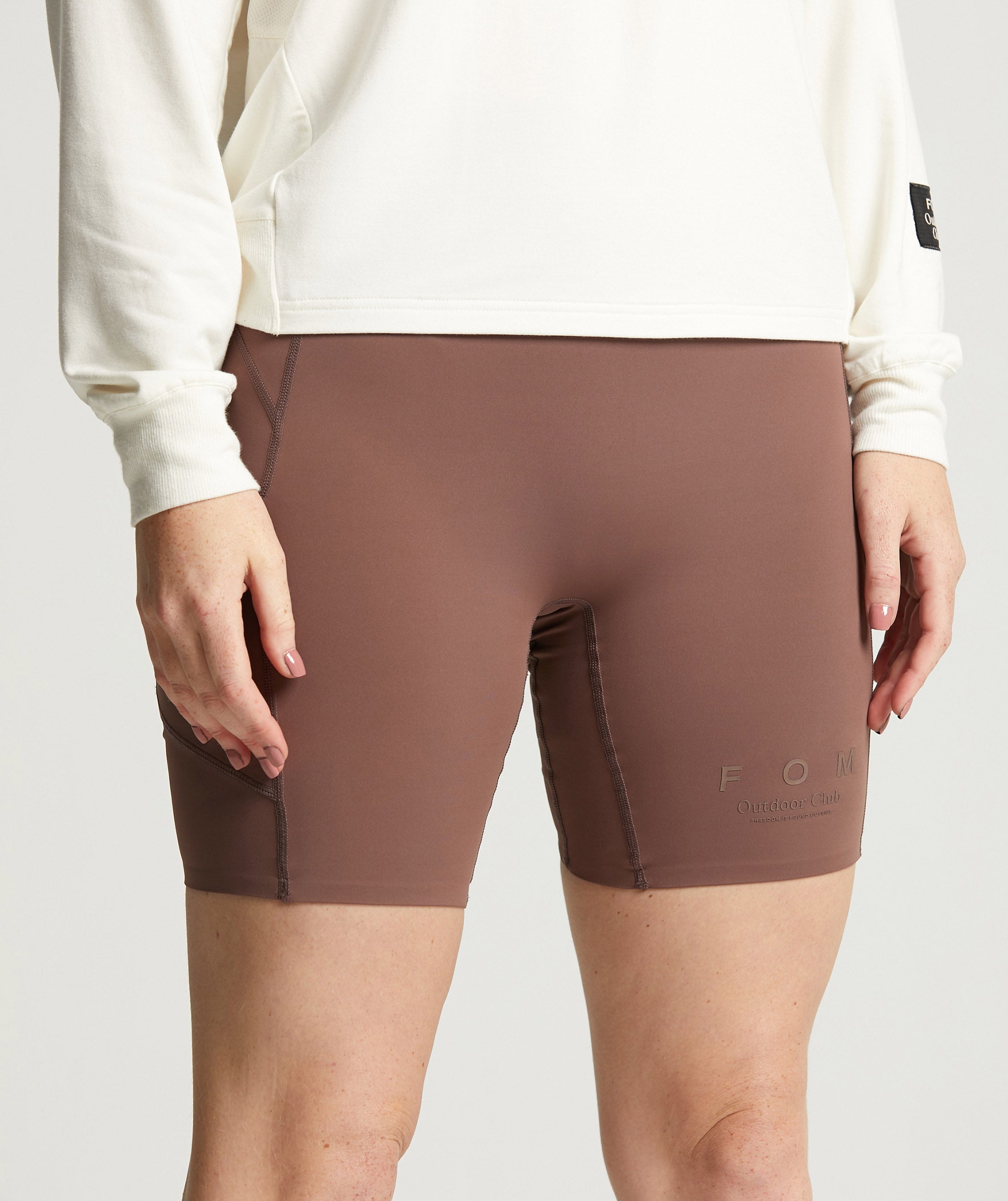 Ladies Outdoor Warm Up Short - Wild Fig