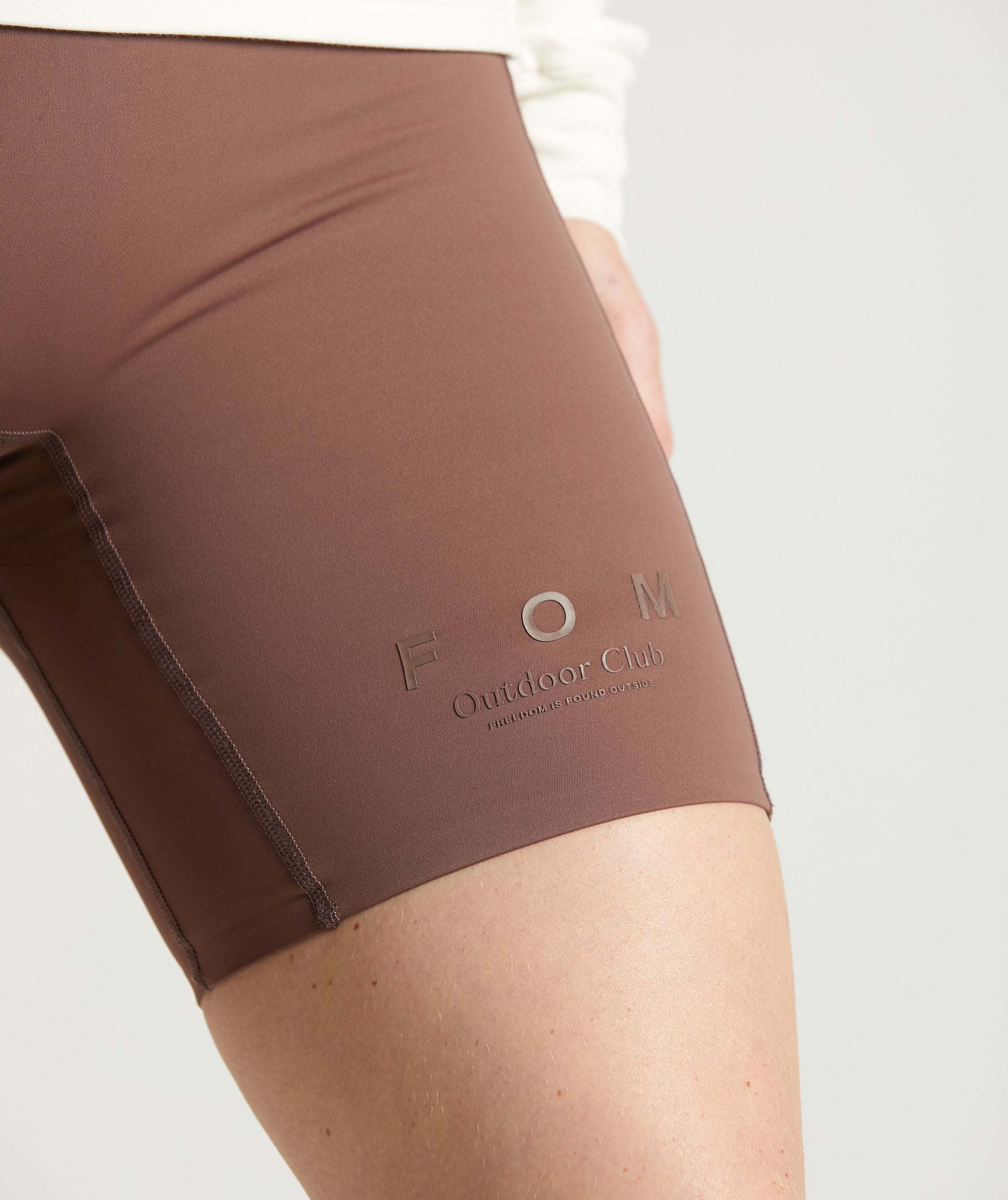 Ladies Outdoor Warm Up Short - Wild Fig