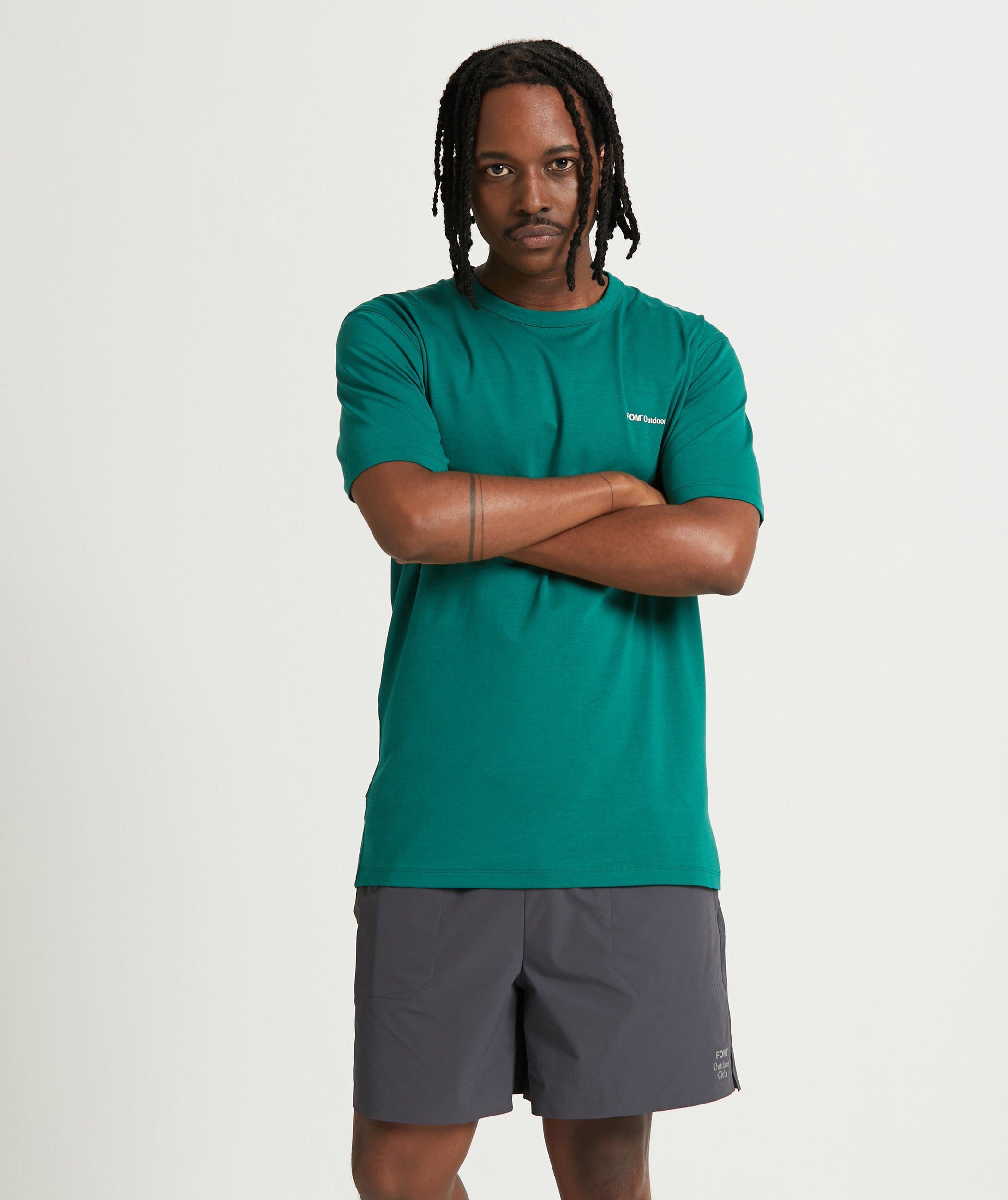 Mens Outdoor Versatile Tee - Green Wilderness