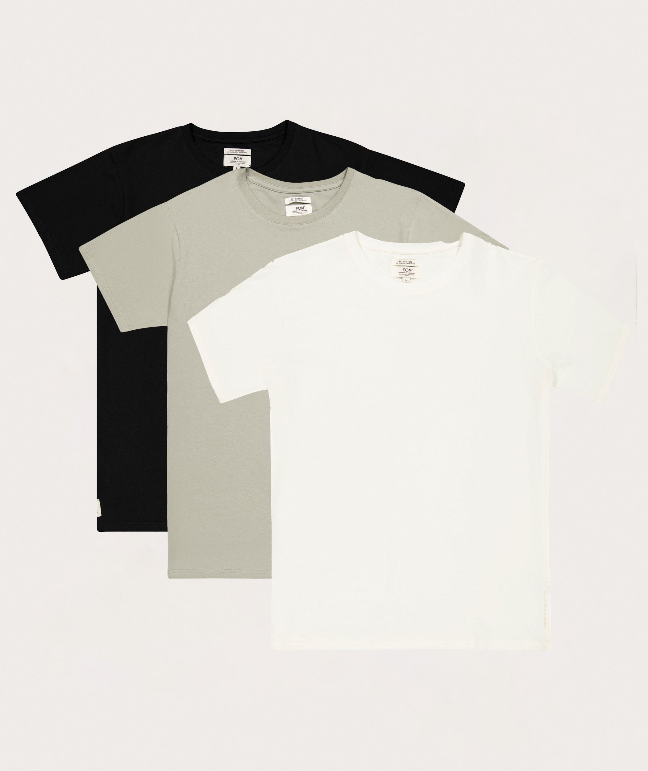 Black cotton outlet tee