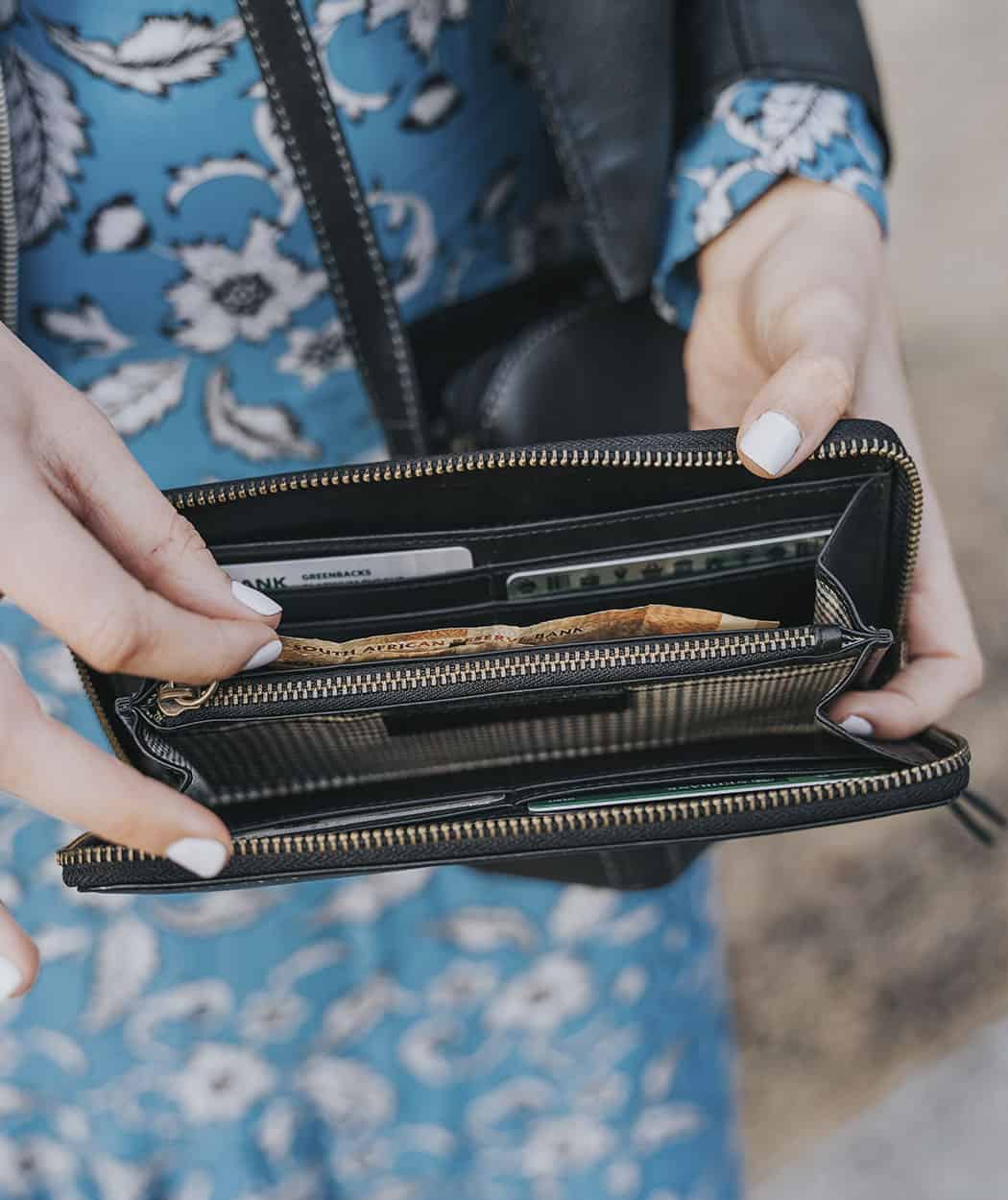 Black ladies outlet wallet