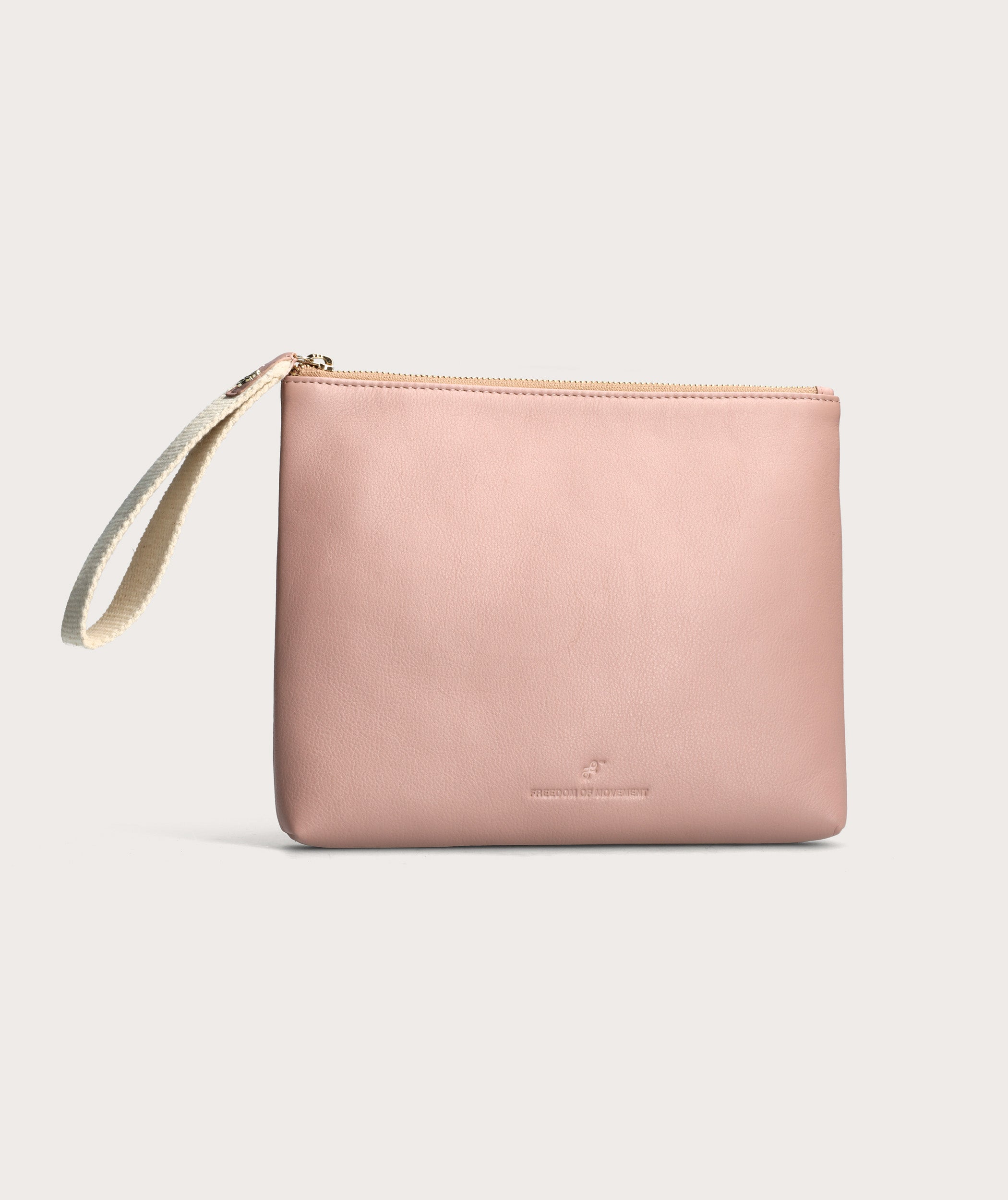 Wristlet clutch store