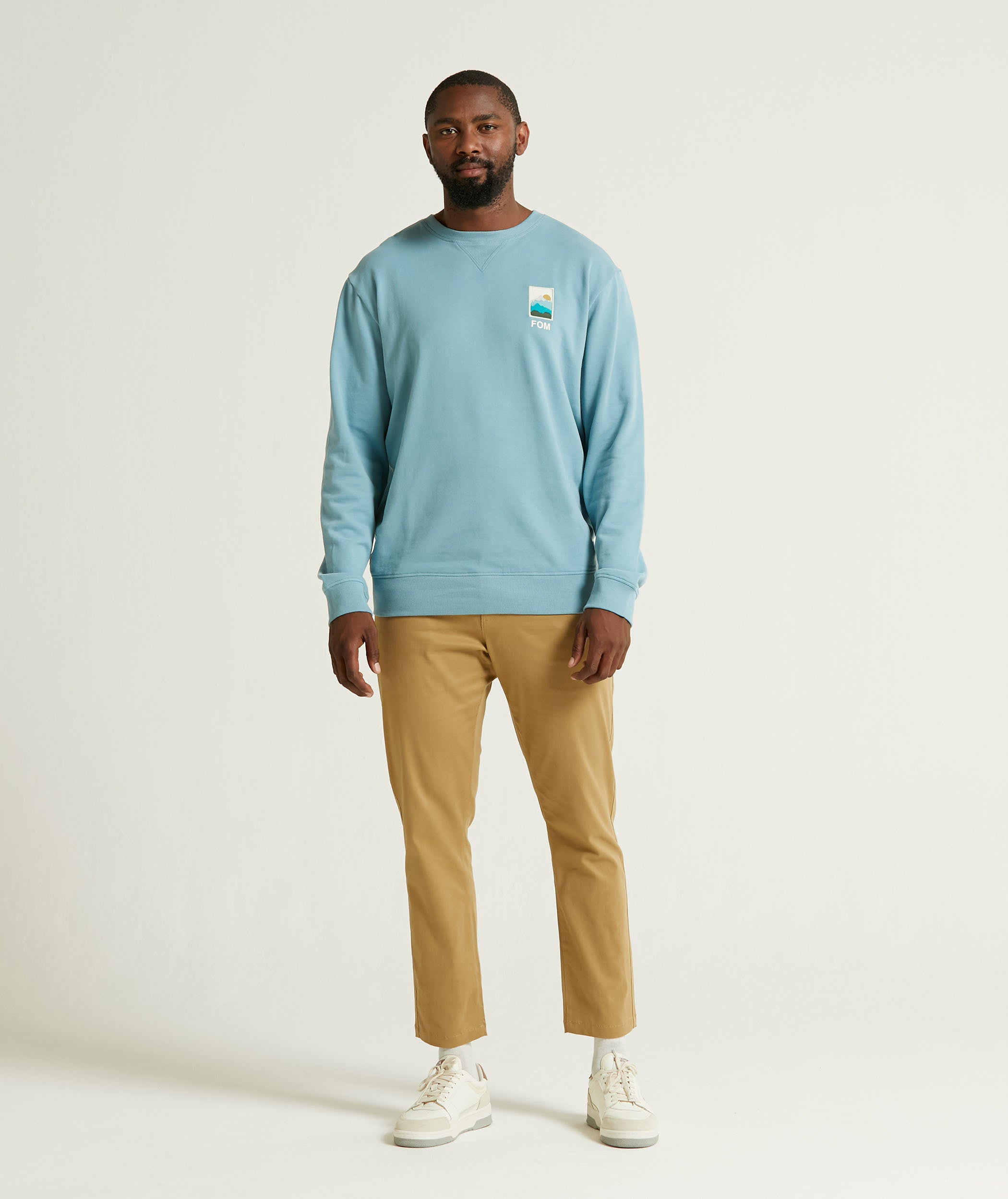 Mens Crew Neck Embroidery Sweatshirt - Sea Breeze