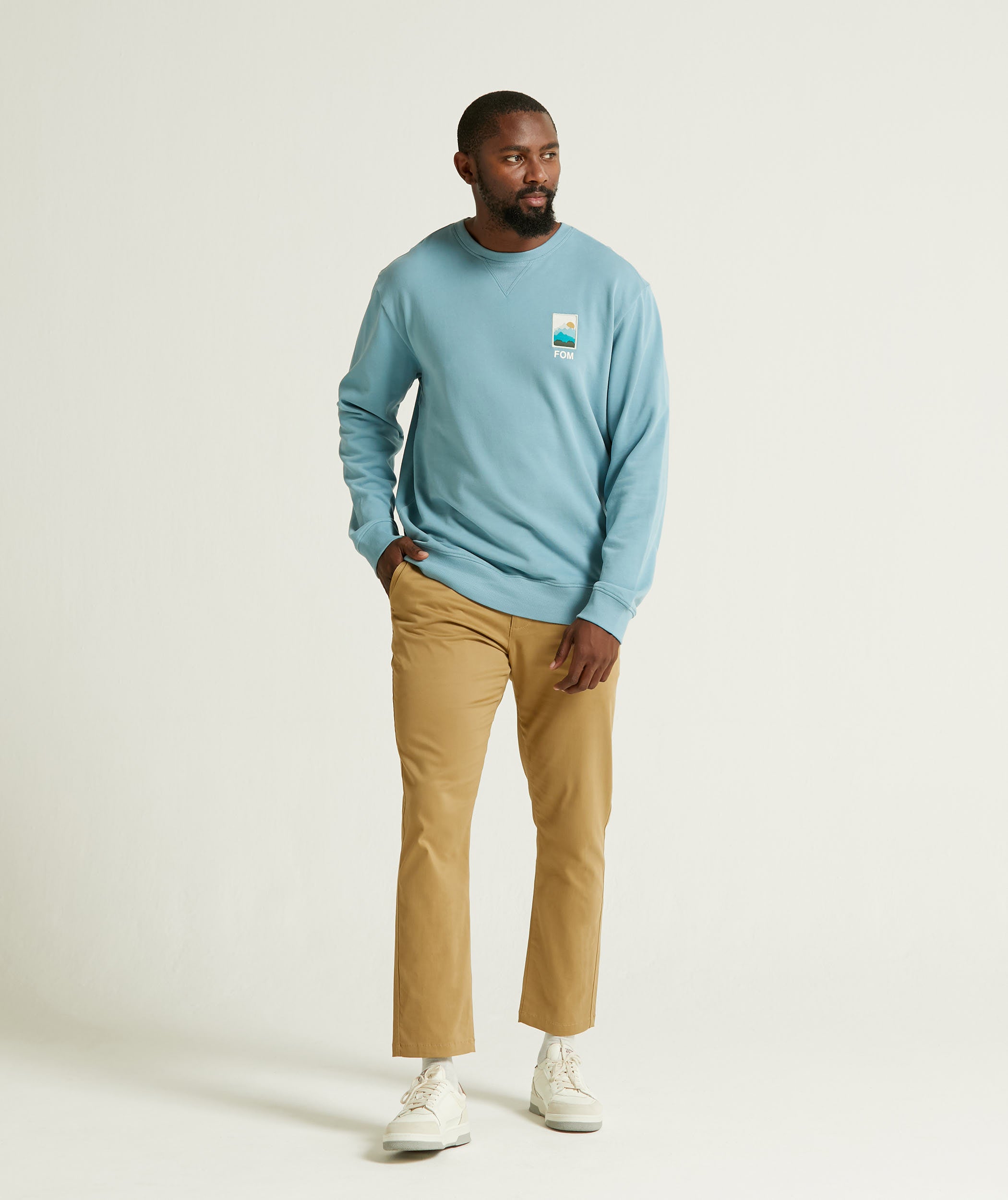 Mens Crew Neck Embroidery Sweatshirt - Sea Breeze