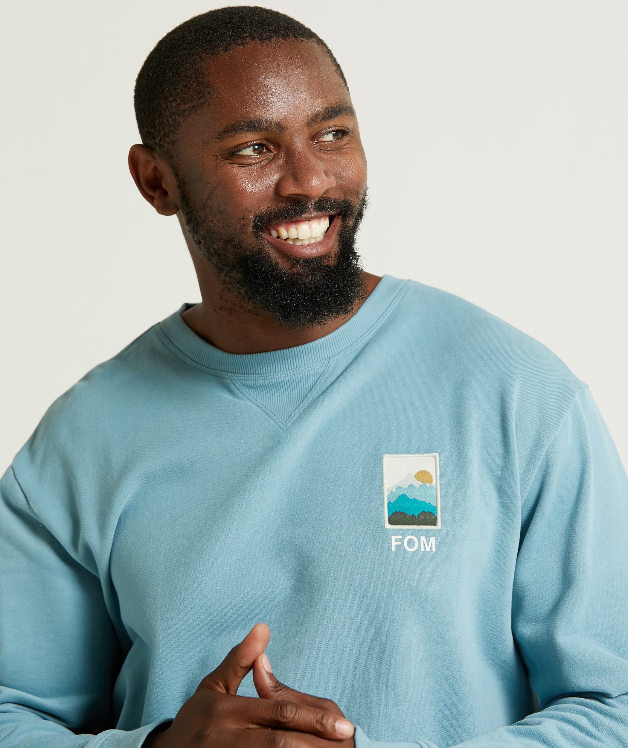 Mens Crew Neck Embroidery Sweatshirt - Sea Breeze